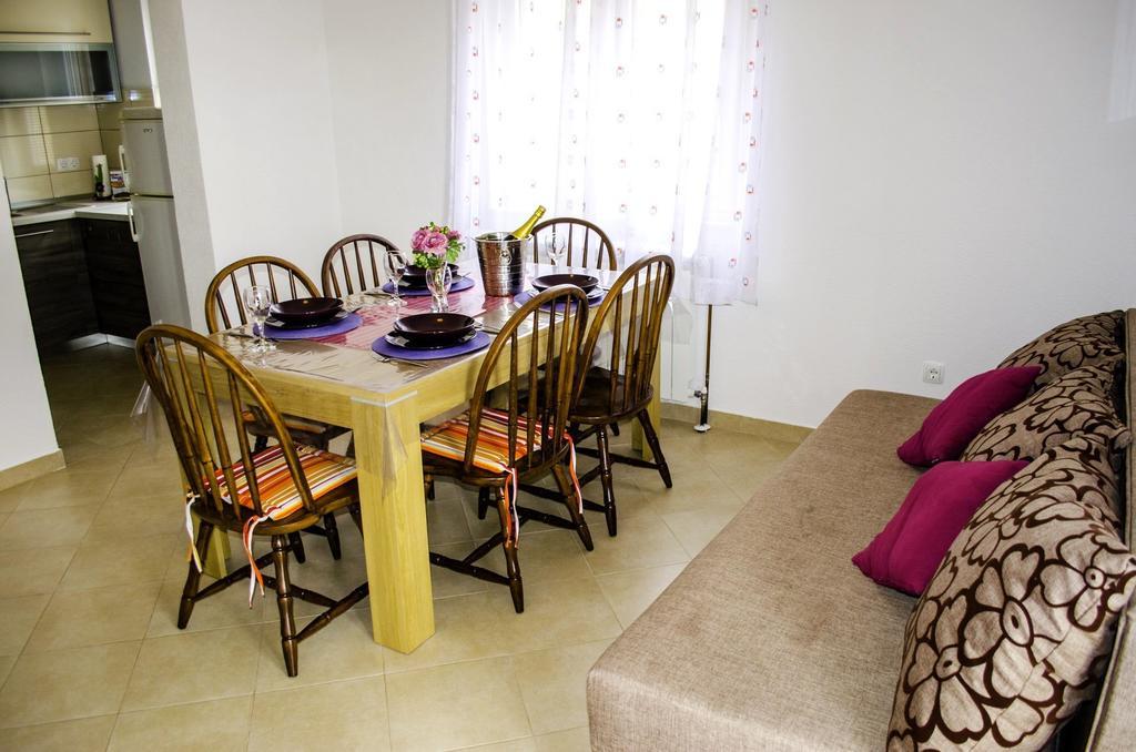 Apartments Zlatka Trogir Szoba fotó
