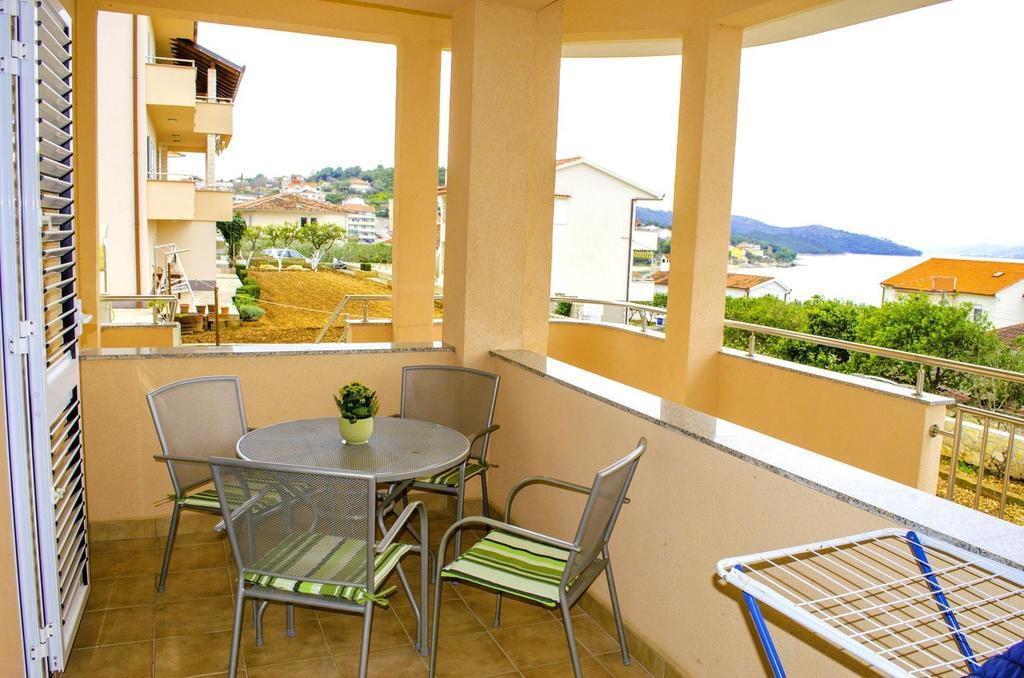 Apartments Zlatka Trogir Szoba fotó