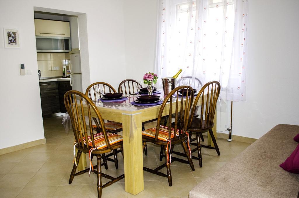 Apartments Zlatka Trogir Szoba fotó