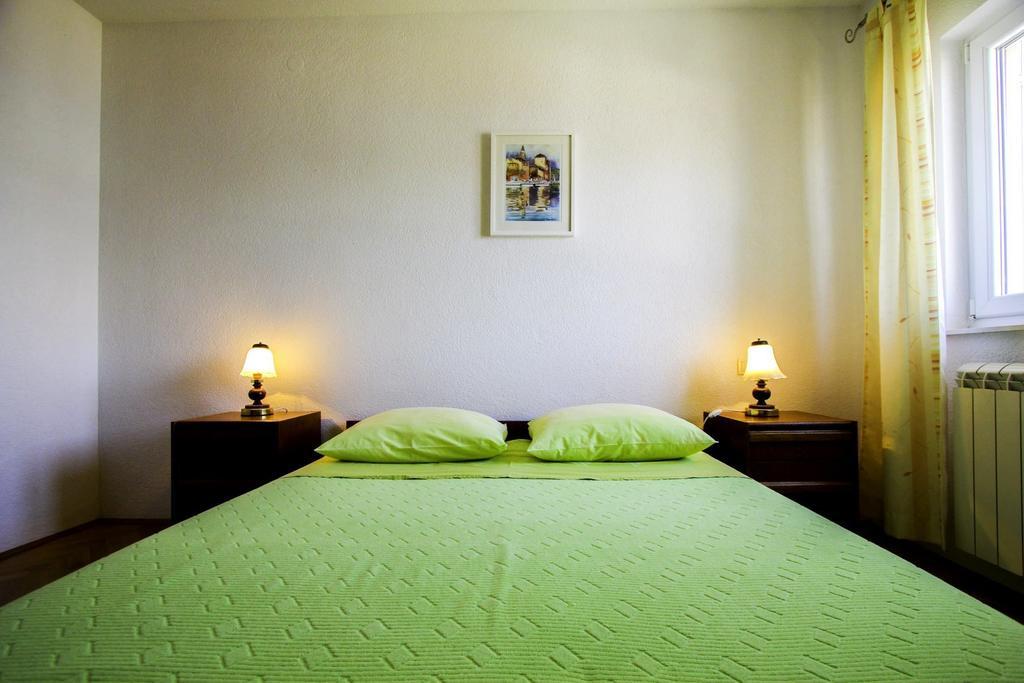 Apartments Zlatka Trogir Szoba fotó