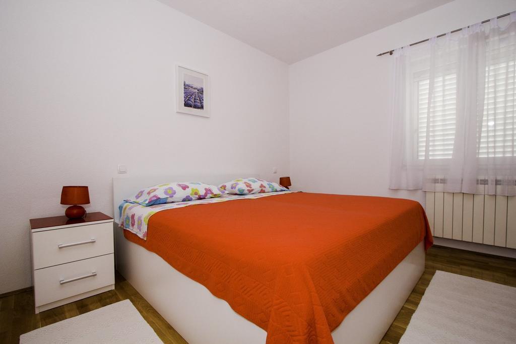 Apartments Zlatka Trogir Szoba fotó