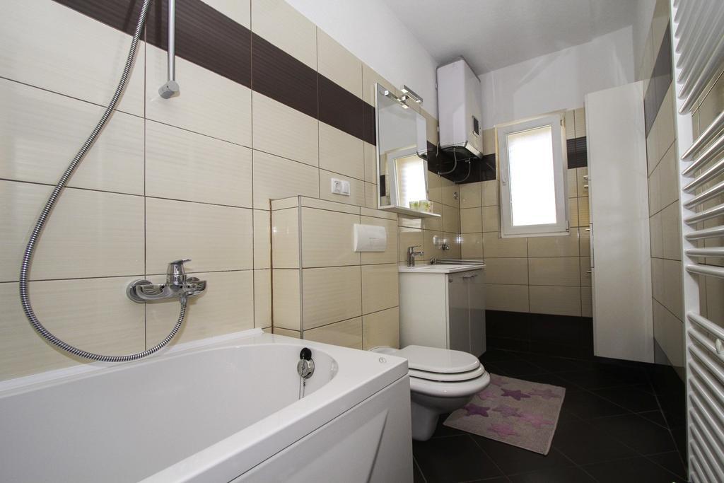Apartments Zlatka Trogir Szoba fotó